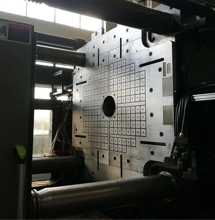 Magnetiskt klämsystem för snabbt formbyte