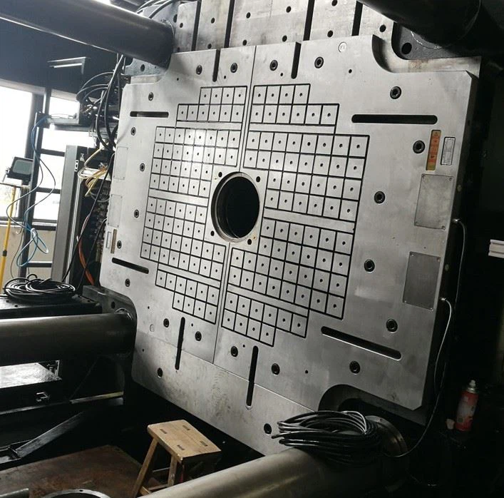 magnetic mold clamping system
